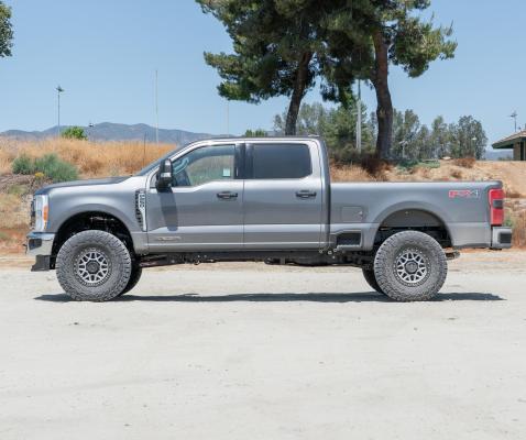 E-Venture System Base 3.0 Lift 2023+ Ford F250/F350 Gas Carli Suspension
